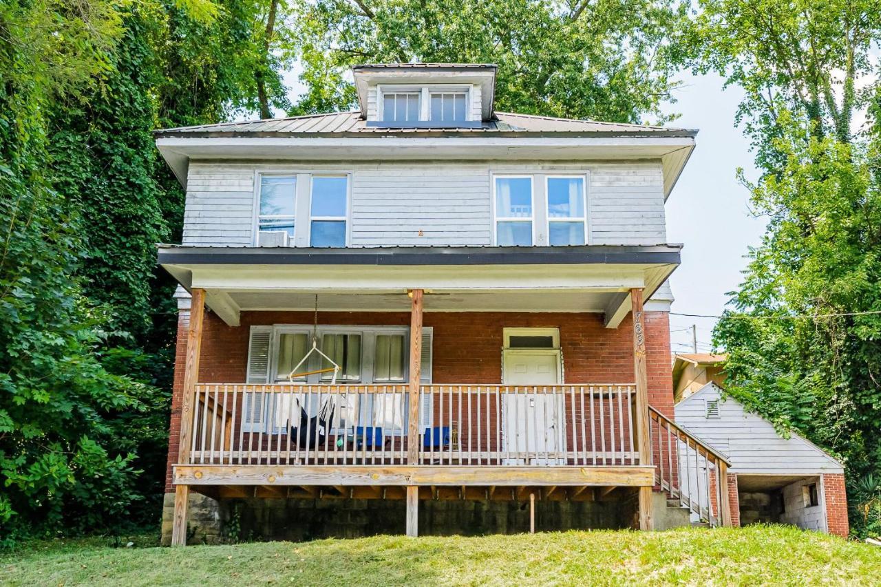 Awesome House, 5 Minutes To Dt, 2 Miles To Stadium And Ruby Memorial! Morgantown Esterno foto