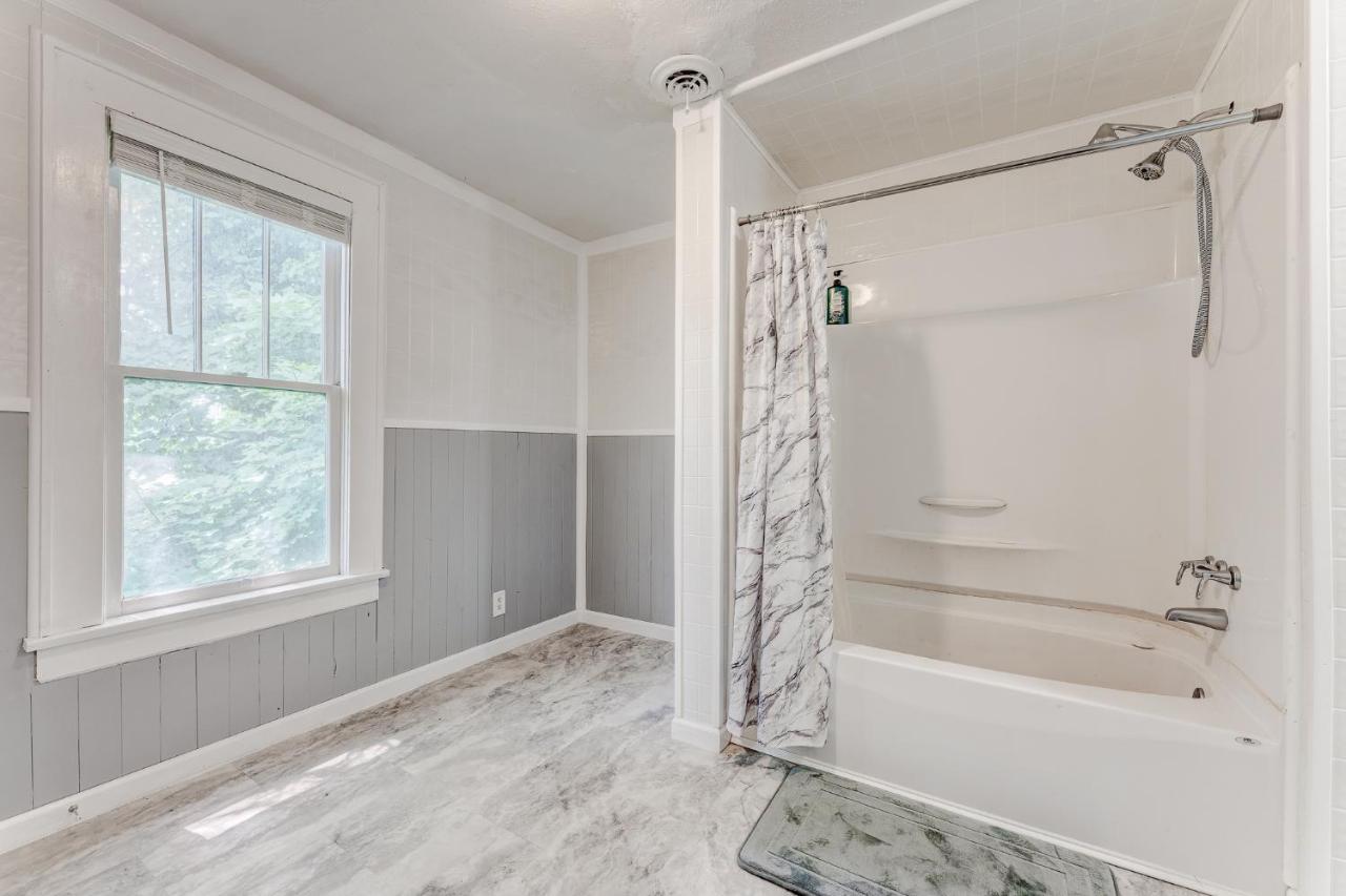 Awesome House, 5 Minutes To Dt, 2 Miles To Stadium And Ruby Memorial! Morgantown Esterno foto